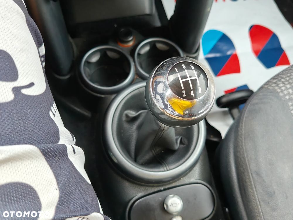 MINI Cooper Standard - 23