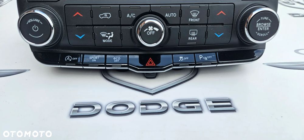 Dodge Durango III LIFT 2021-2025 Panel sterowania klimatyzacją Panel klimy AC Sterowanie nawiewem P68465666AB 68465666AB - 3
