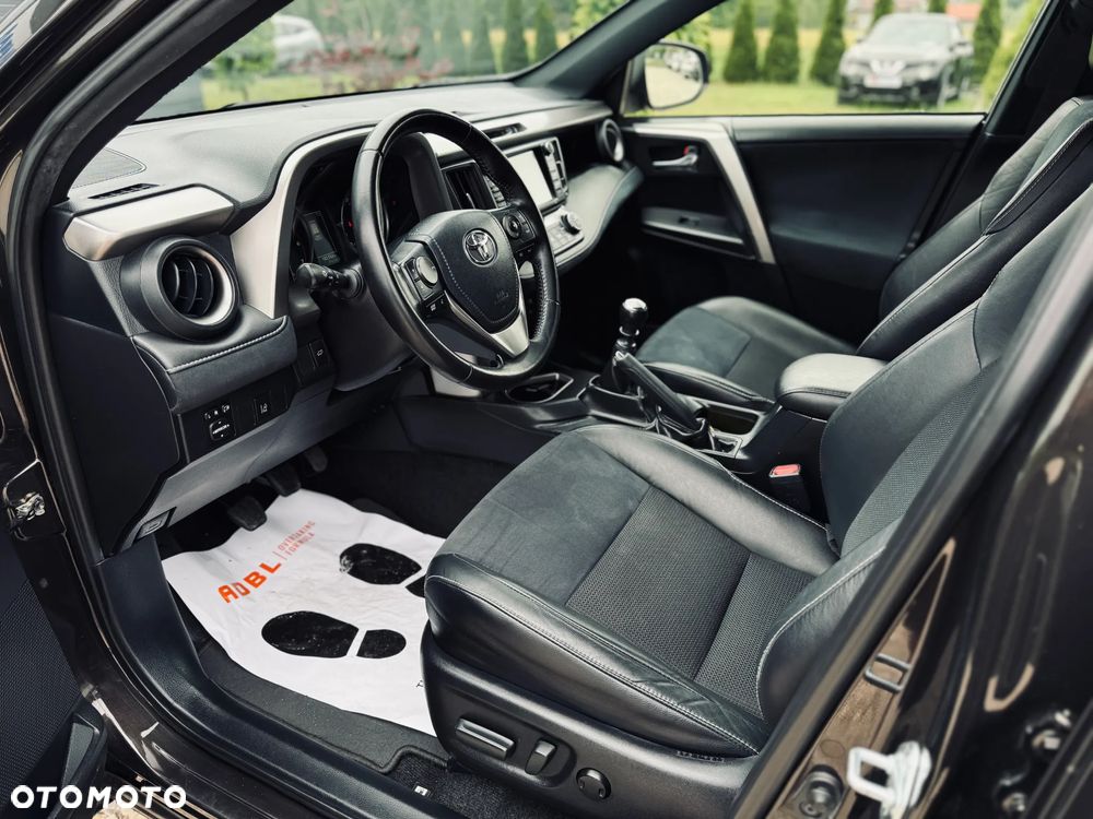 Toyota RAV4 2.0 D-4D 4x2 Start-Stop Edition - 13