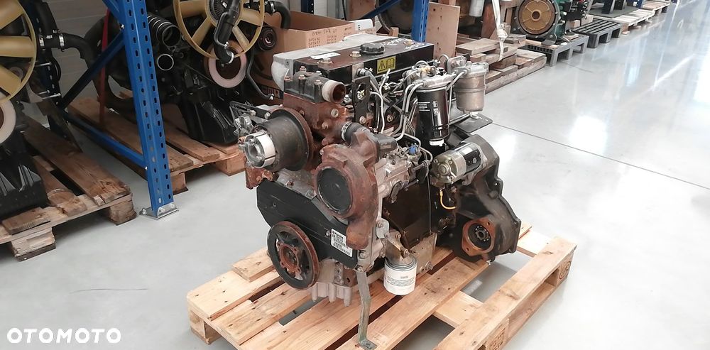 SILNIK PERKINS AA70274 67 kW/2600 rpm 10569 zł netto - 11