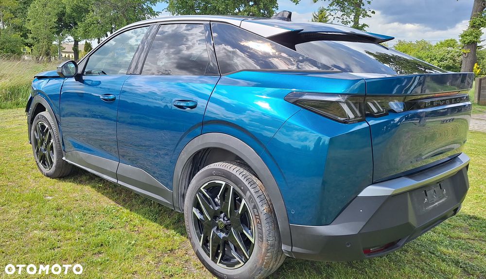 Peugeot 3008 1.2 PureTech mHEV Allure Pack S&S e-DCS6 - 8