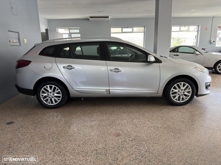 Renault Mégane Sport Tourer 1.5 dCi Dynamique SS - 21