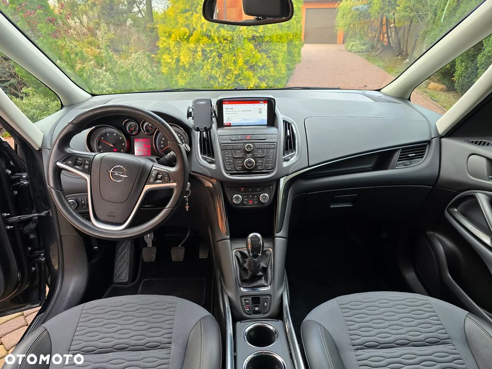 Opel Zafira C Tourer 11-16 - 8