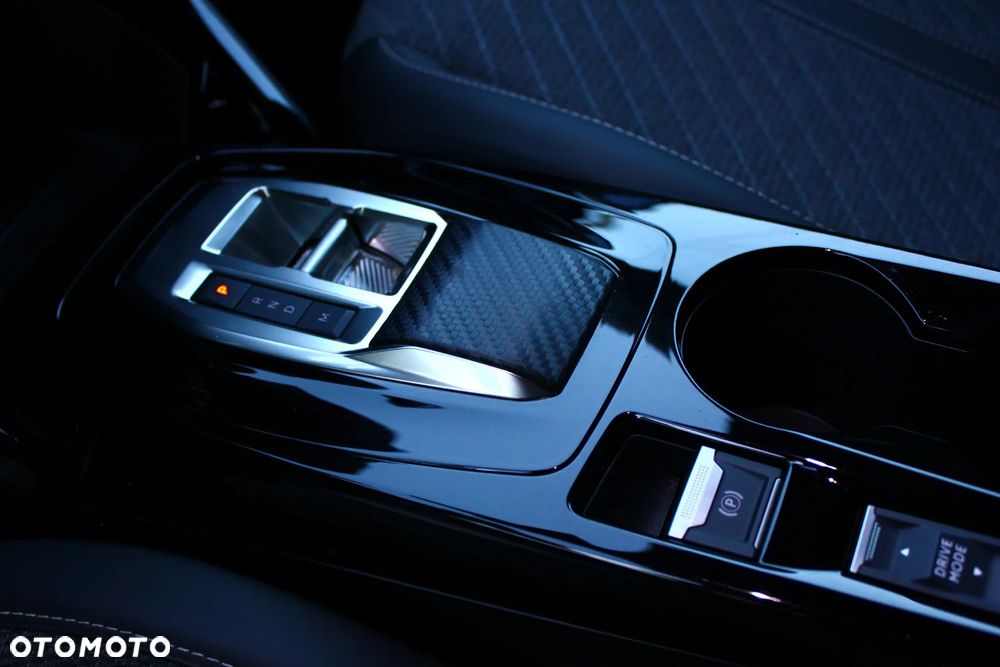 Peugeot 2008 1.5 BlueHDi Allure S&S EAT8 - 27