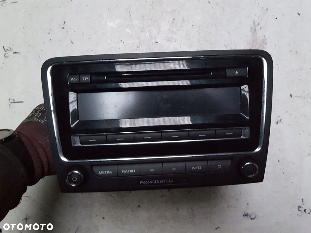 SKODA SUPERB 2 II LIFT RADIO CD RADIOODTWARZACZ - 1