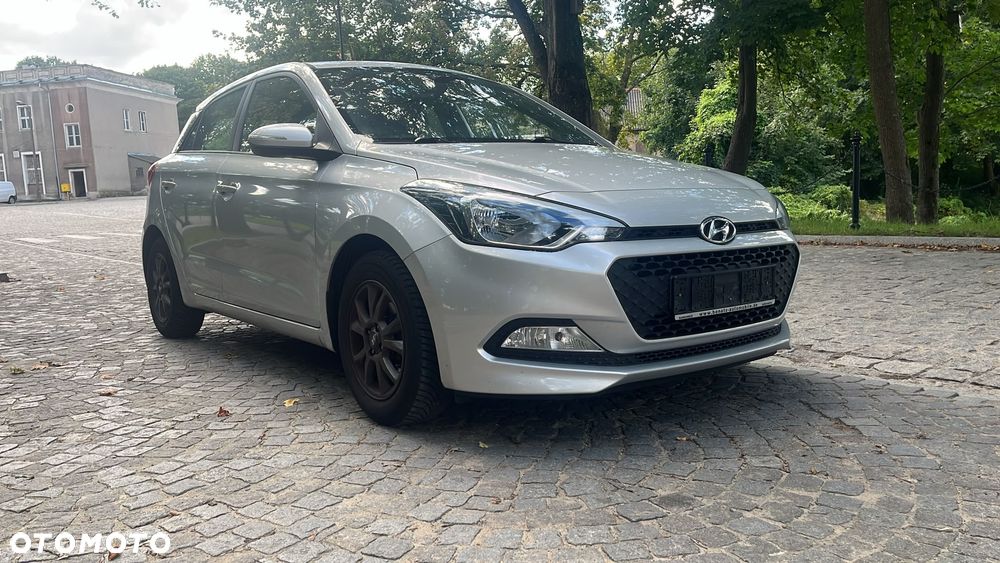 Hyundai i20 blue 1.2 Style - 4