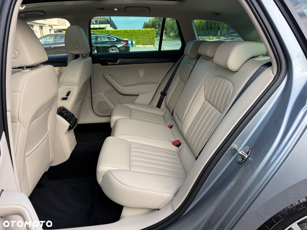 Skoda Superb 2.0 TDI DSG Style - 20