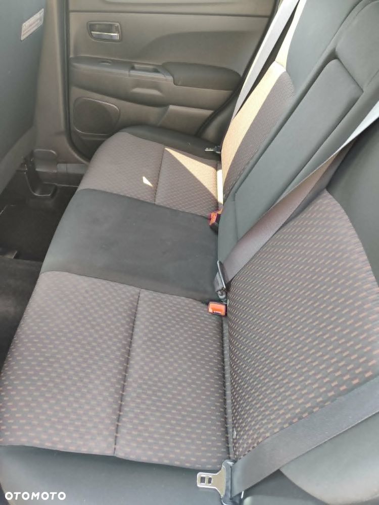 Mitsubishi Outlander - 17