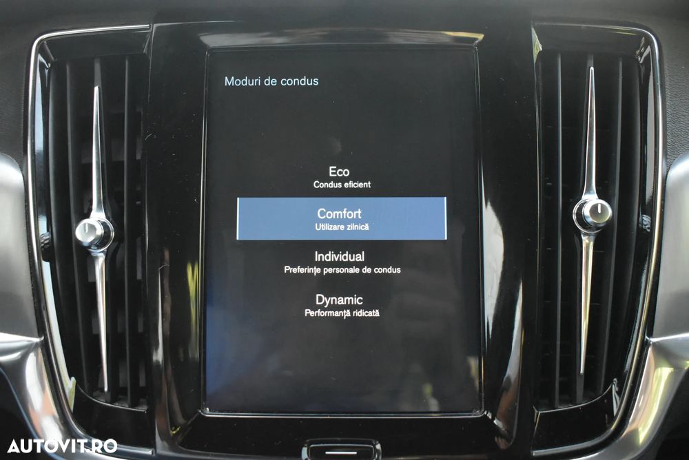 Volvo S90 D4 Geartronic Momentum - 19