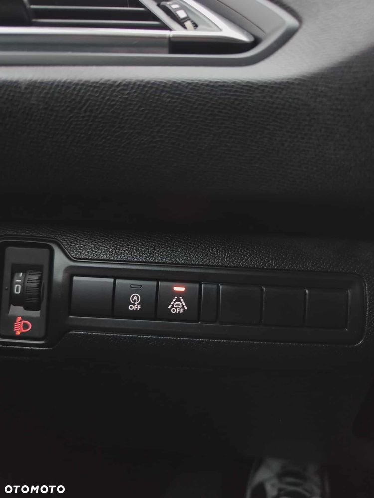 Peugeot 308 BlueHDi FAP 130 Stop & Start Allure - 33