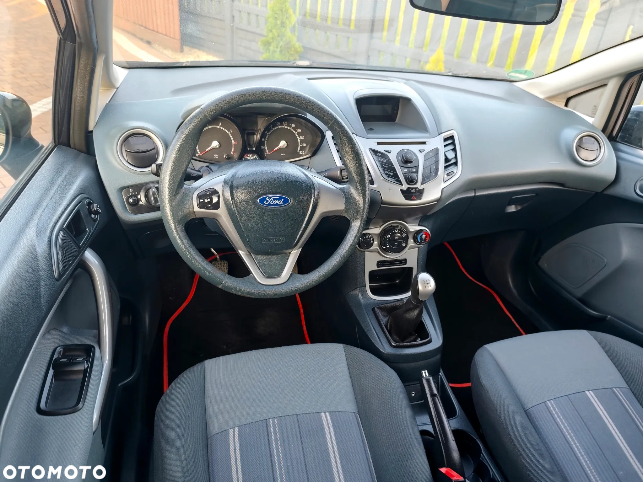 Ford Fiesta - 18