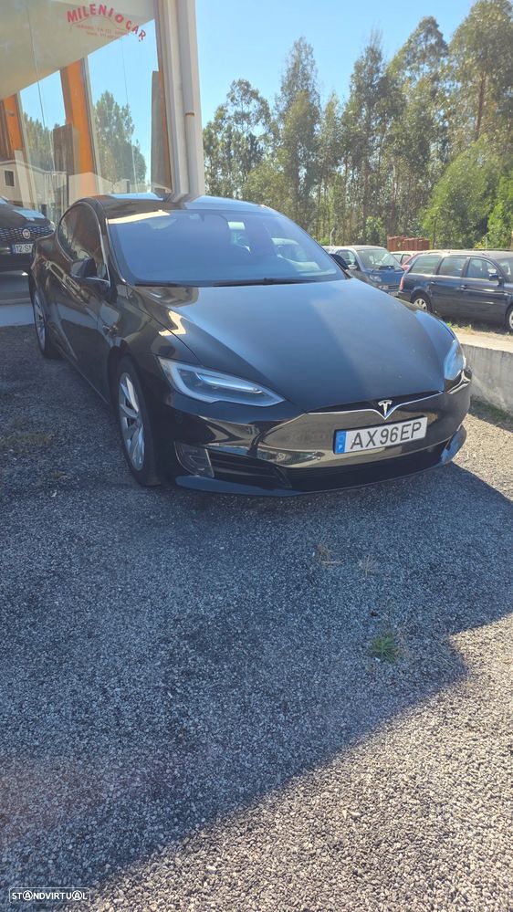 Tesla Model S Standard - 12
