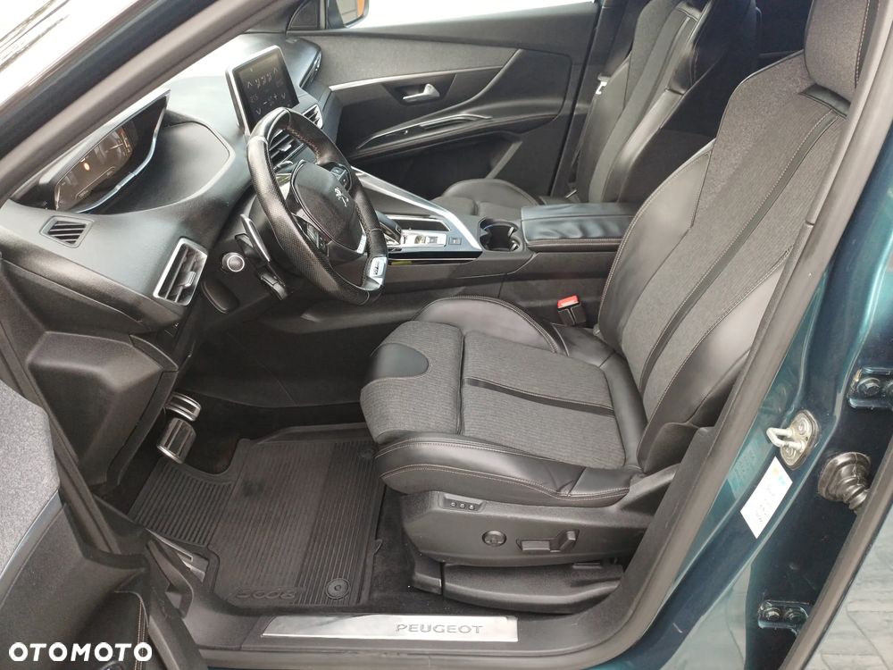 Peugeot 5008 - 11