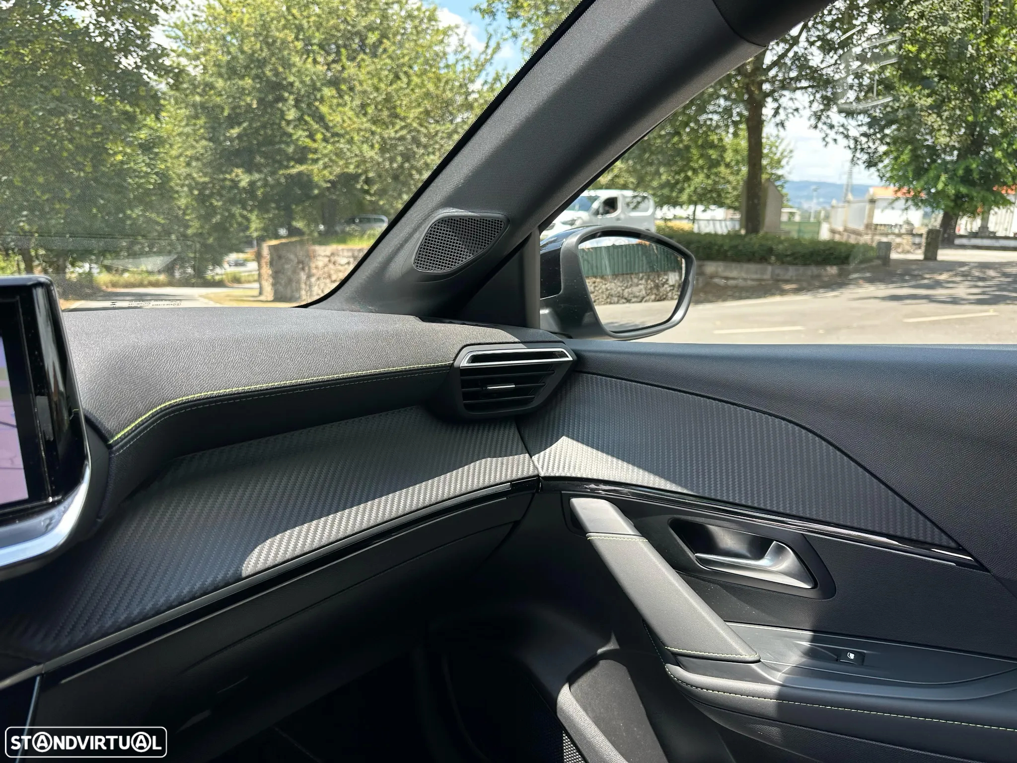 Peugeot e-208 50 kWh GT - 28
