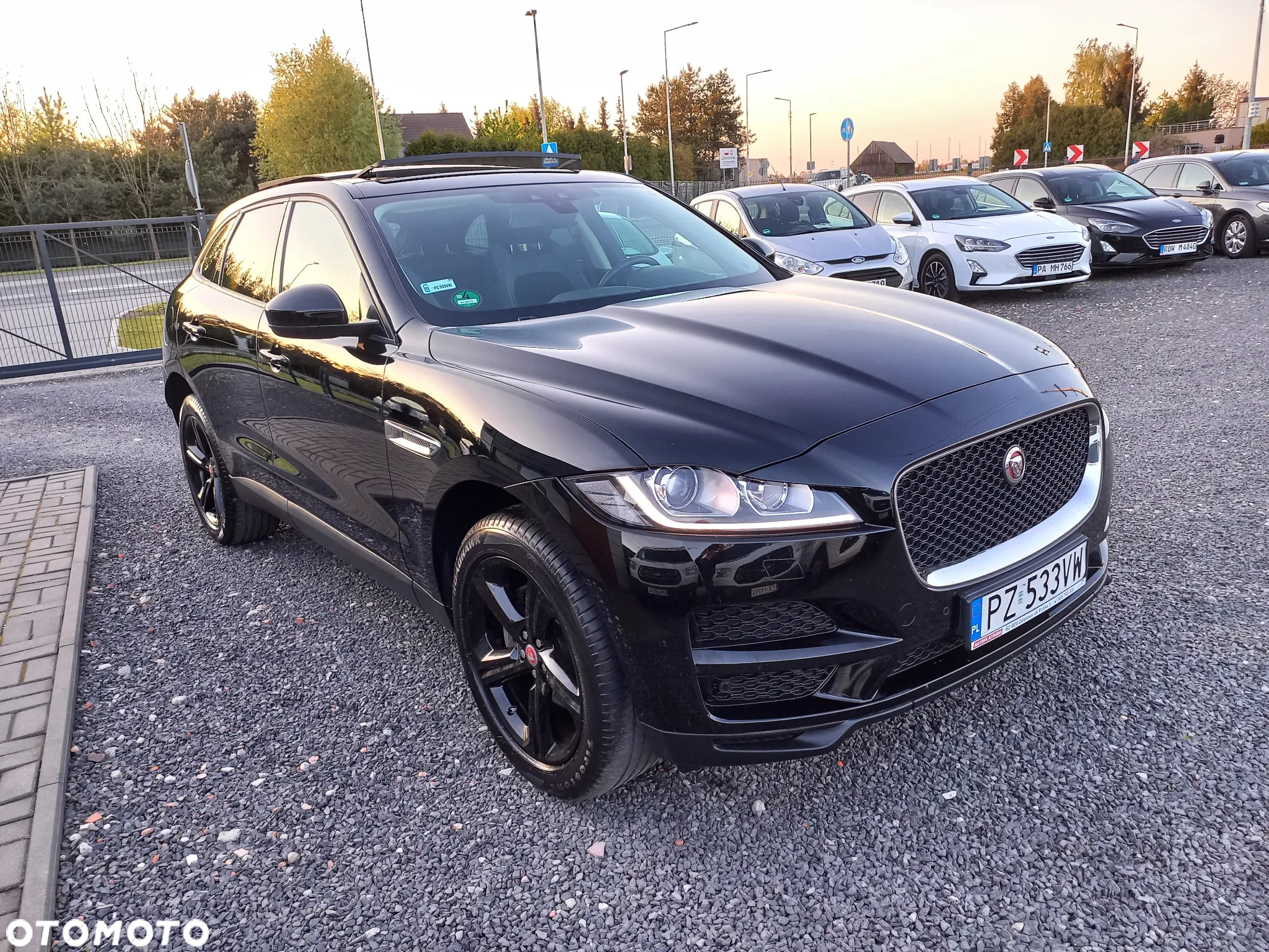 Jaguar F-Pace - 9