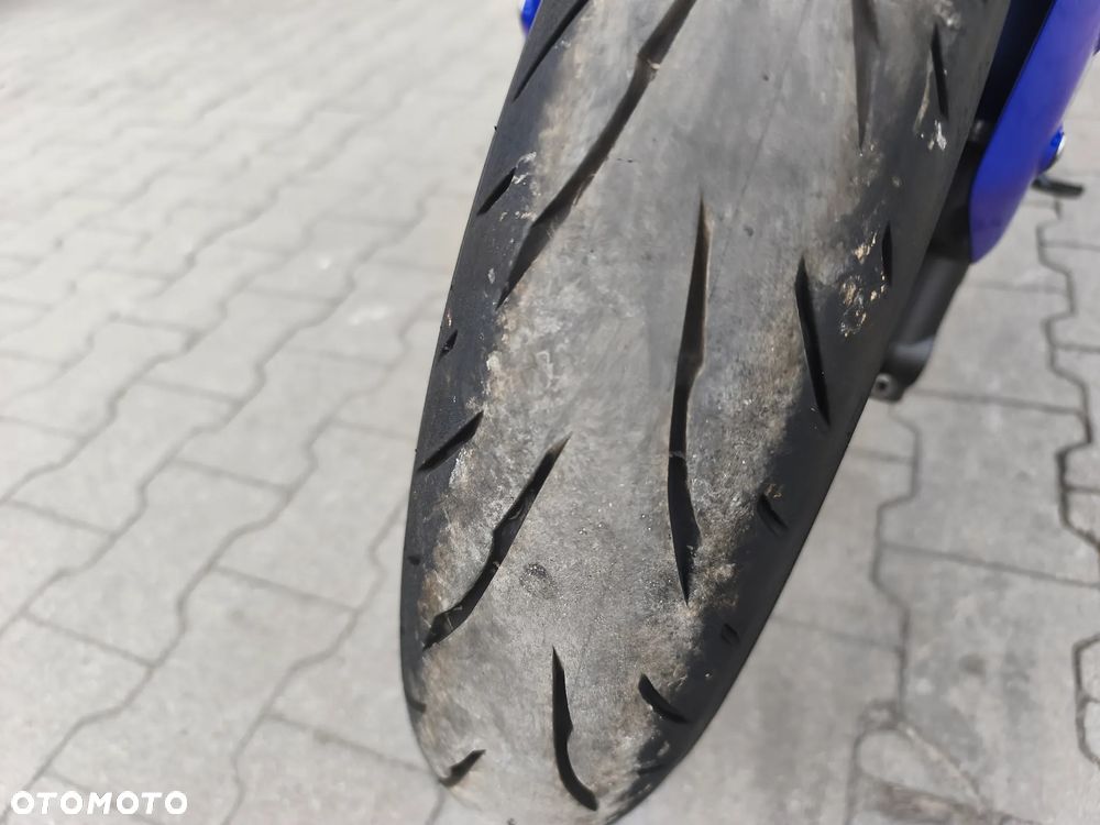 Yamaha R7 - 30