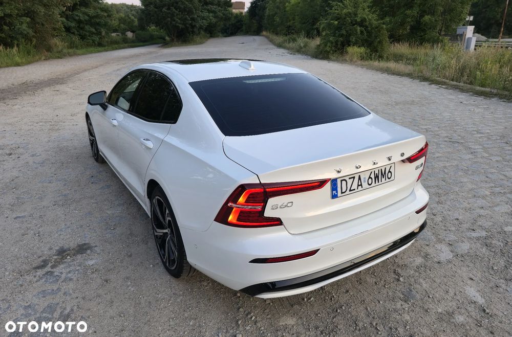 Volvo S60 B5 B AWD R-Design - 5