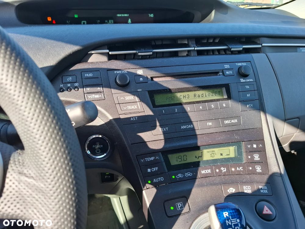 Toyota Prius - 12