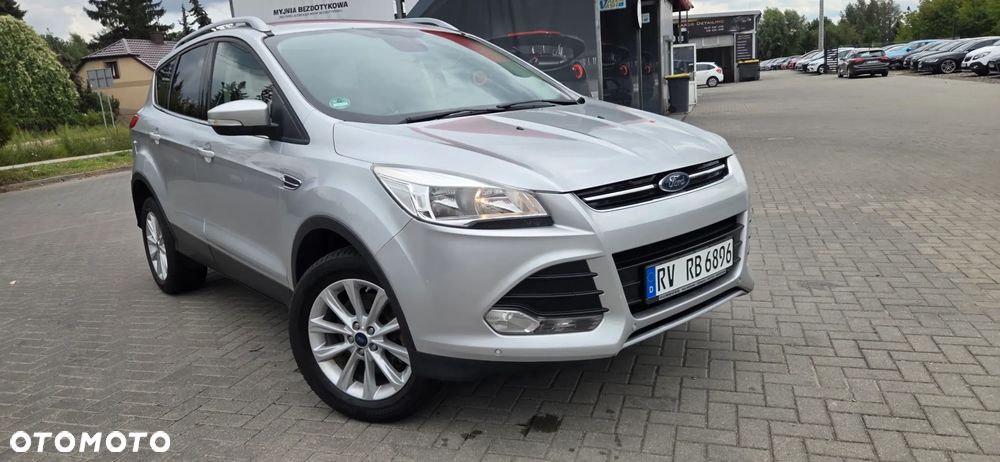 Ford Kuga 2.0 TDCi 4x4 Titanium - 22