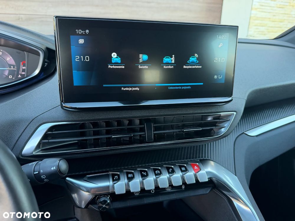 Peugeot 3008 - 16