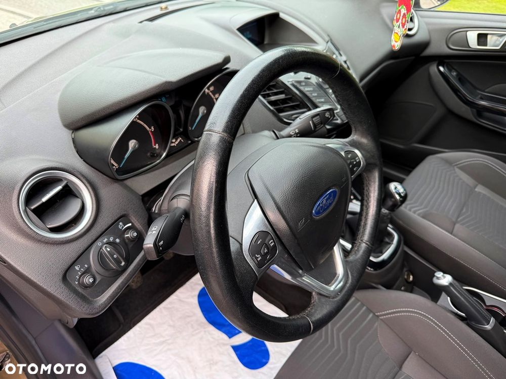 Ford Fiesta 1.5 TDCi St&St Ambiente - 19
