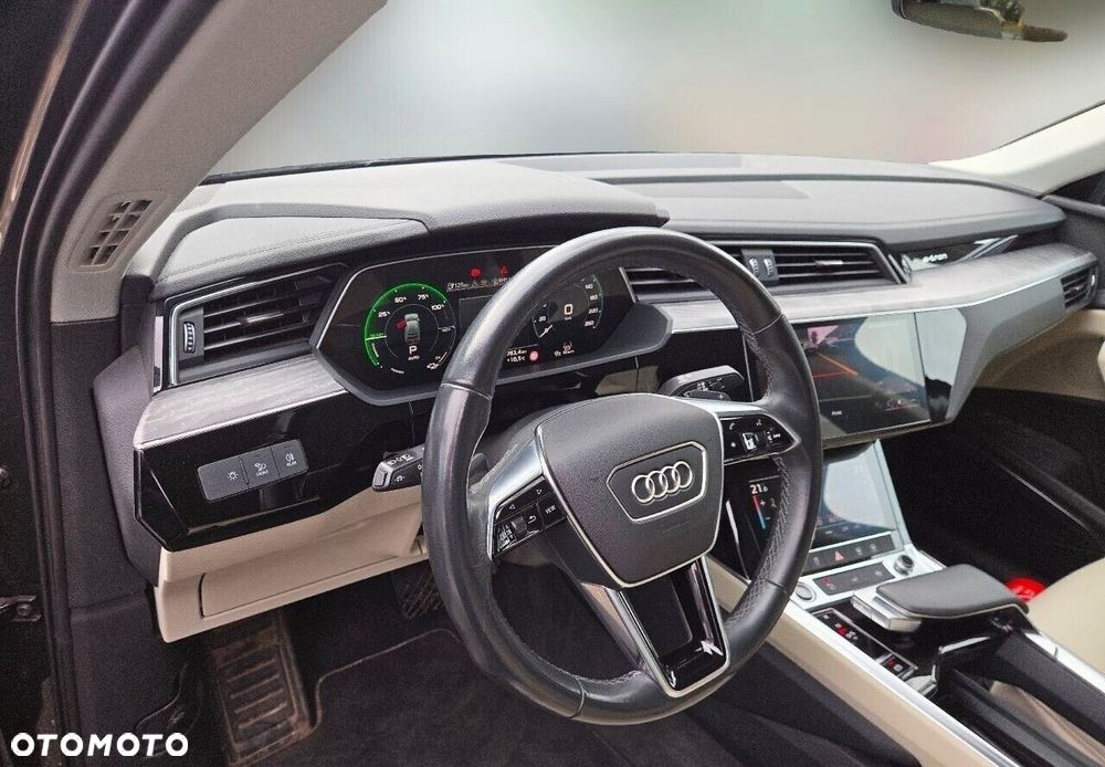 Audi Q8 e-tron 55 114kWh Quattro S Line - 12