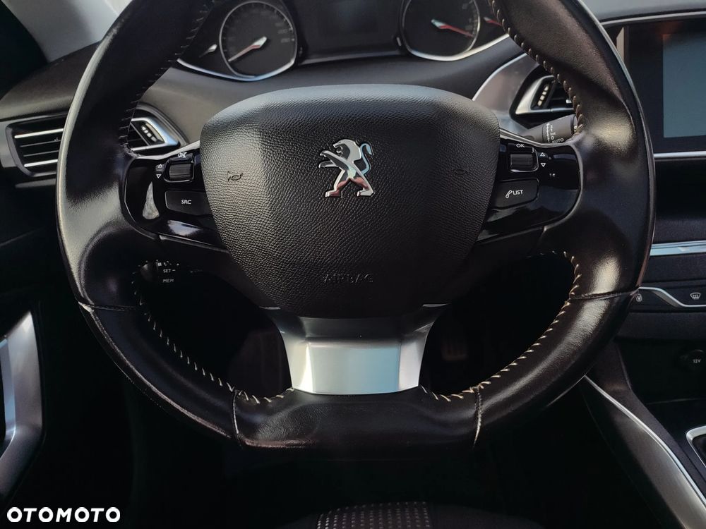 Peugeot 308 PureTech 130 EAT6 Stop & Start GT-Line Edition - 28