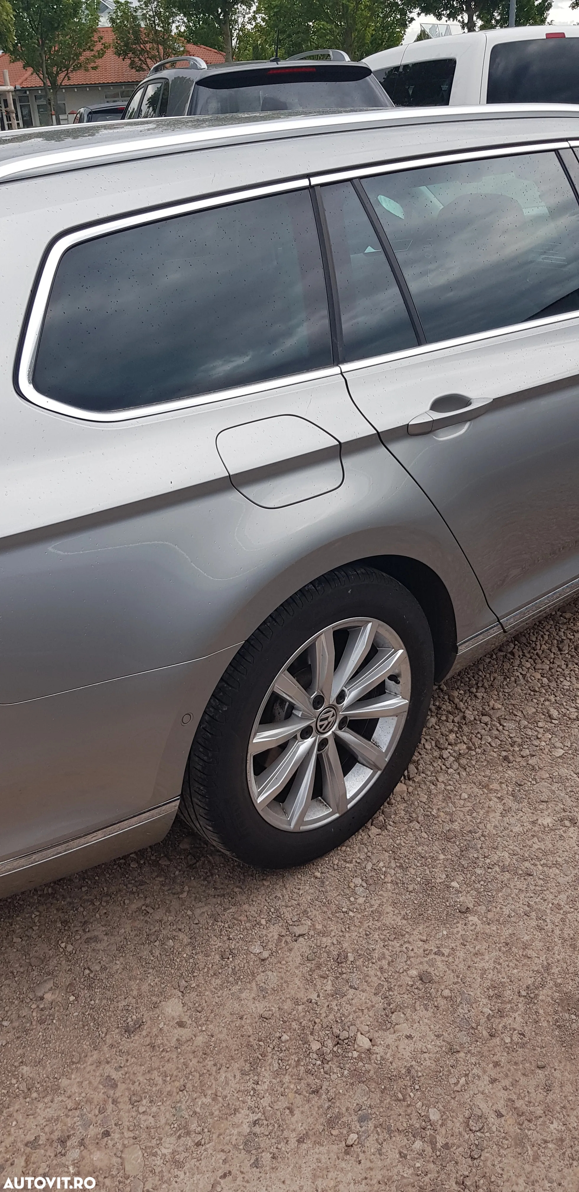 Volkswagen Passat Variant 2.0 TDI DSG Comfortline - 8
