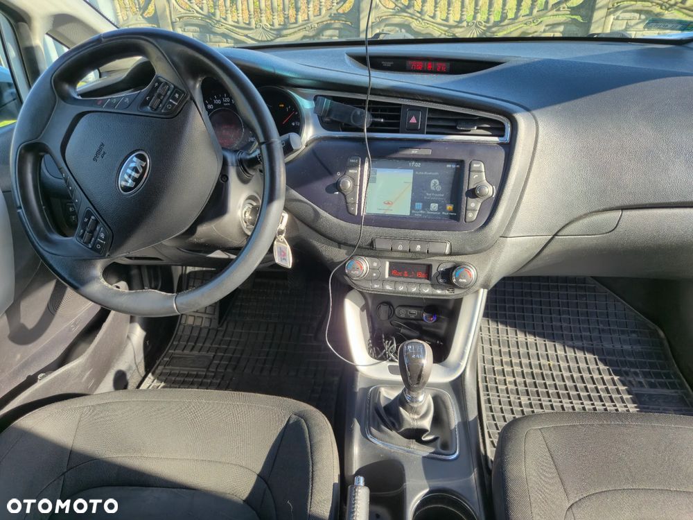 Kia Ceed 1.6 CRDi M - 13