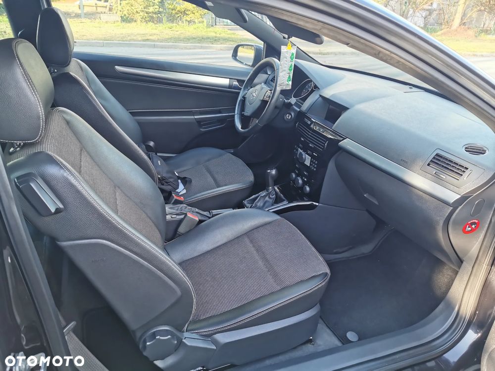 Opel Astra 1.8 Limited - 13