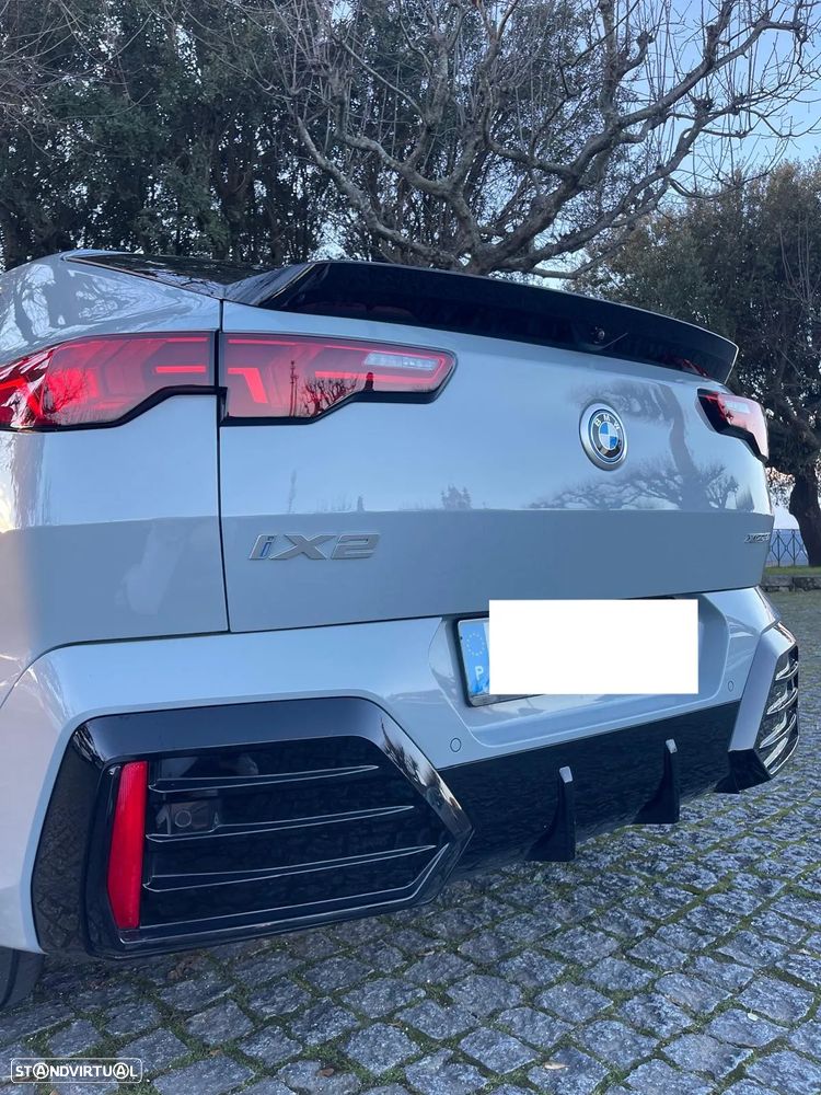 BMW iX2 xDrive30 Pack Desportivo M - 14