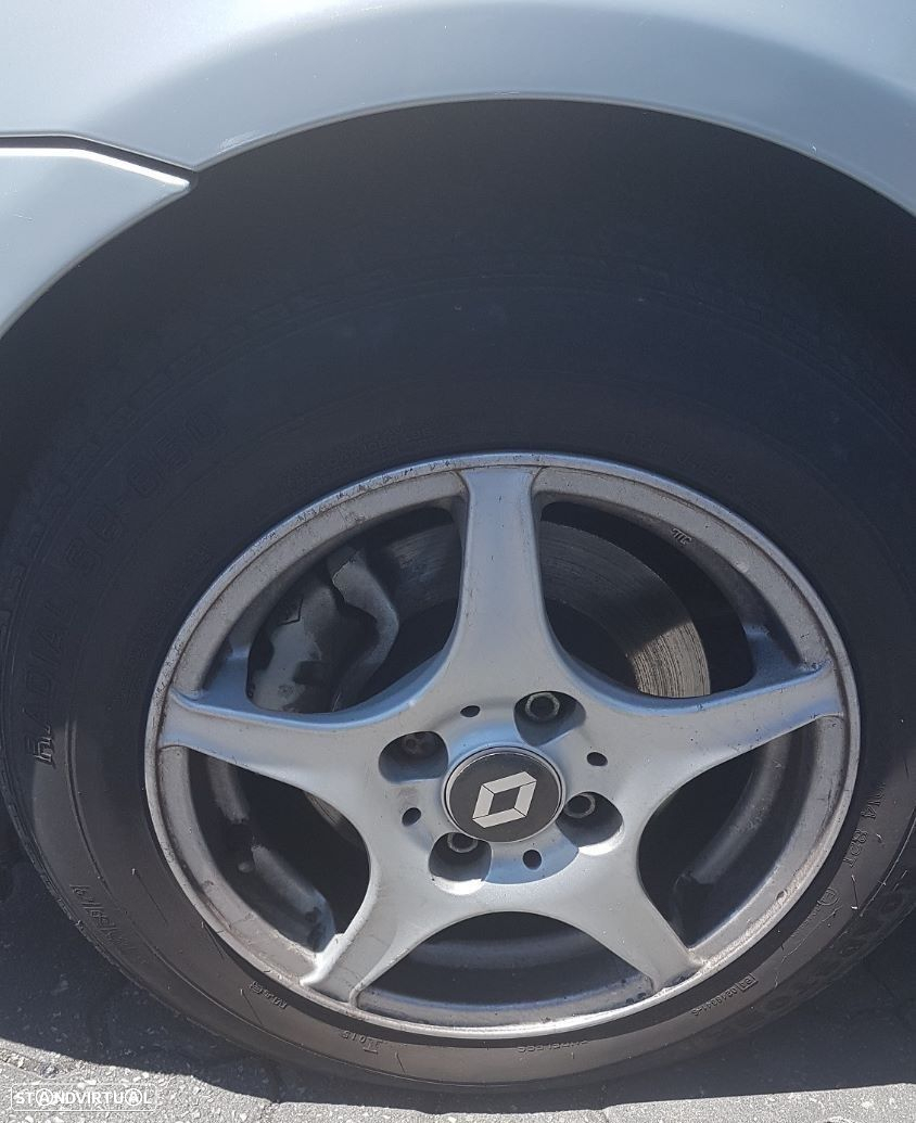 Peças Renault Clio II fase III - 19
