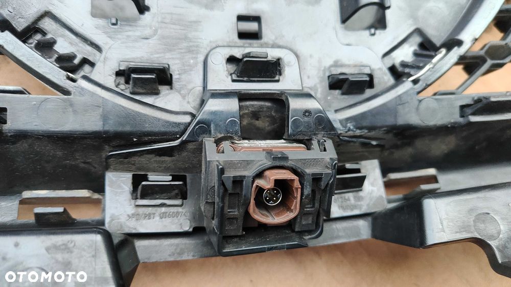 Grill Atrapa Mercedes CLA A118 Kamera PDC - 3