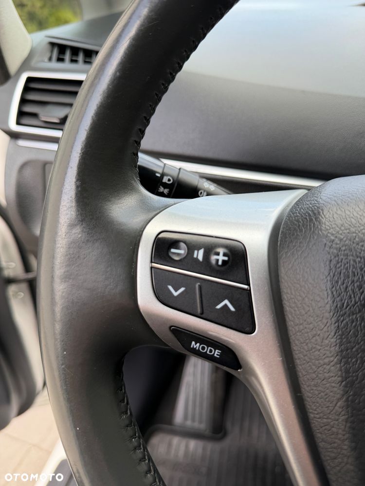 Toyota Verso 1.6 D-4D 5-Sitzer Start/Stop Skyview Edition - 19