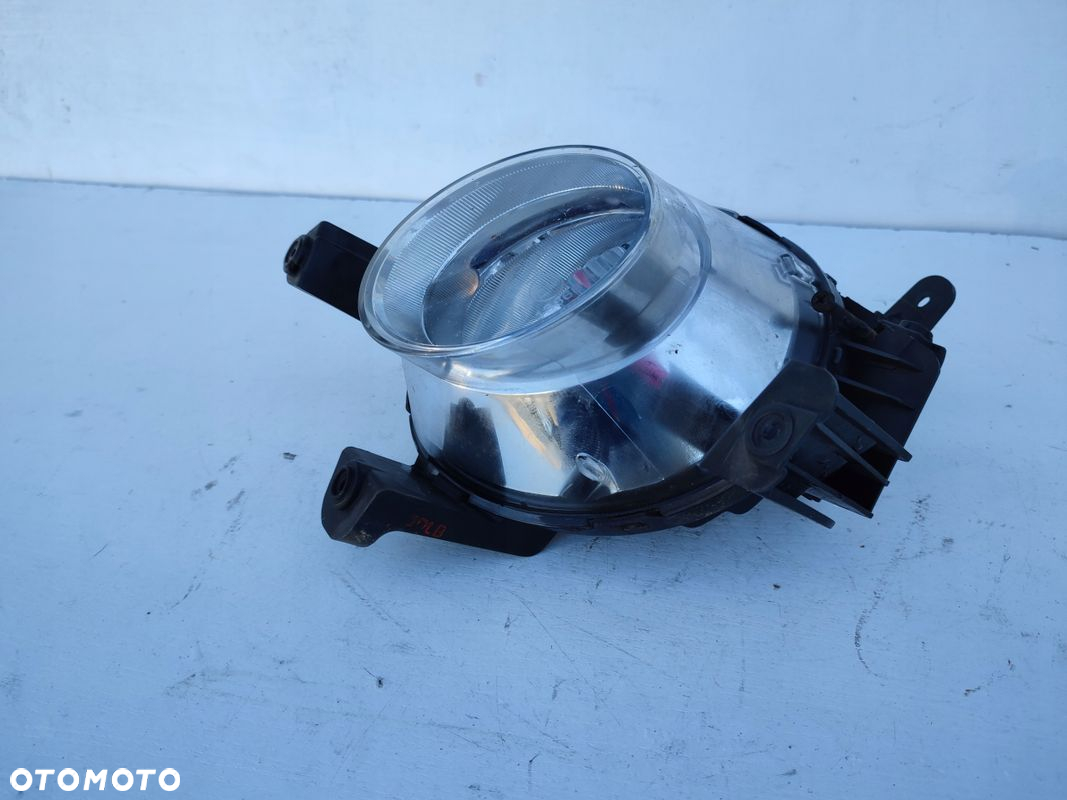 Halogen lewy przód HYUNDAI I10 II EUROPA 76 TYS PRZEBIEGU 92201-B - 2