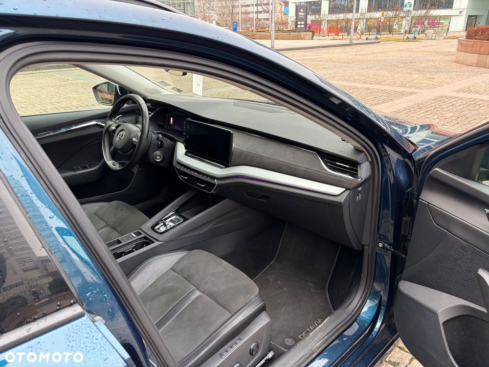 Skoda Octavia 2.0 TDI SCR Style DSG - 11