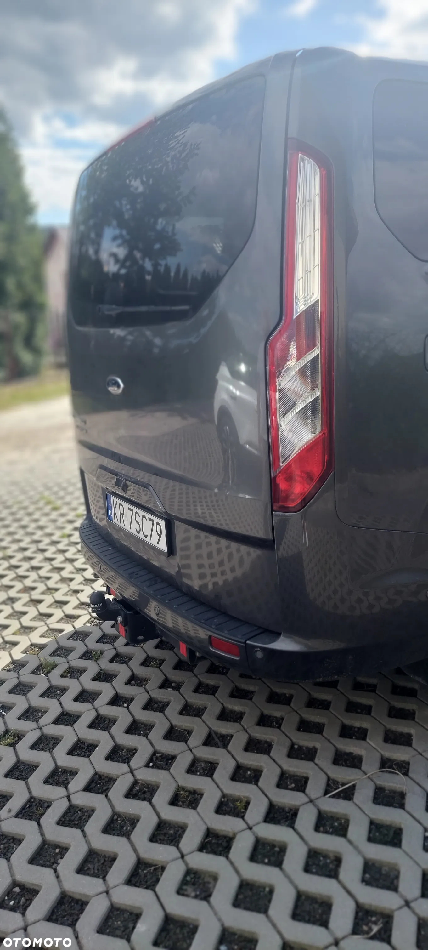 Ford Tourneo Custom - 4