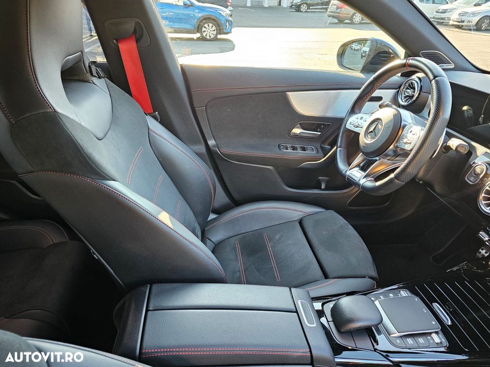 Mercedes-Benz CLA 35 AMG - 17