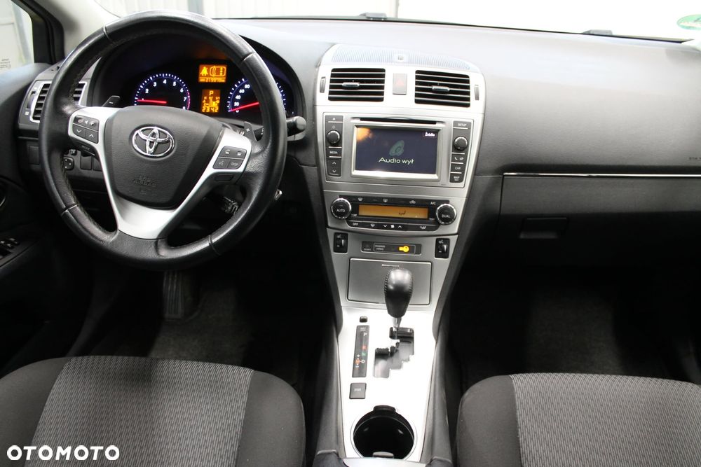 Toyota Avensis Touring Sports 1.8 Multidrive S Executive - 12