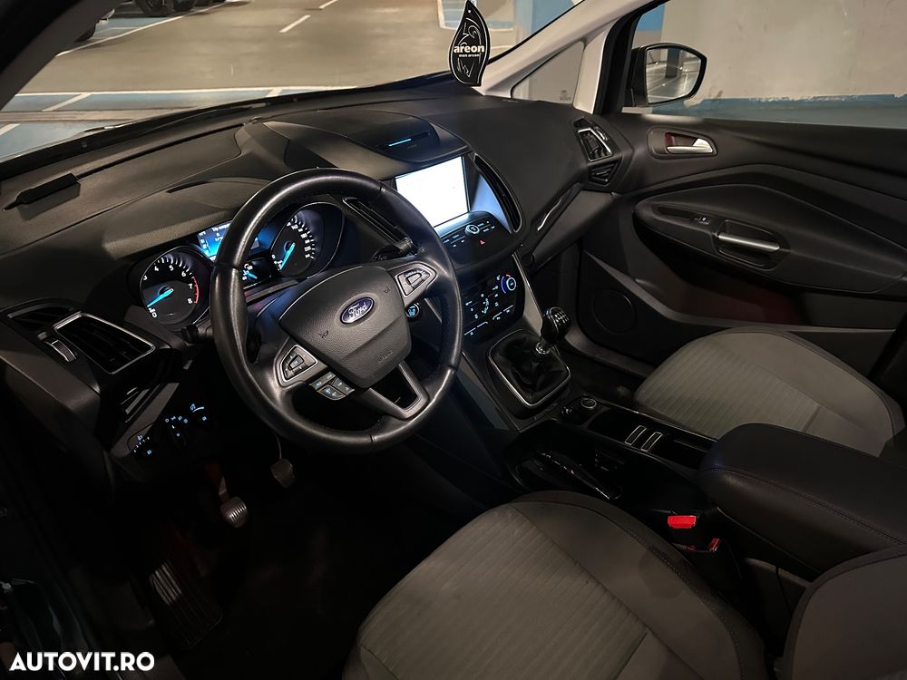 Ford C-Max - 8