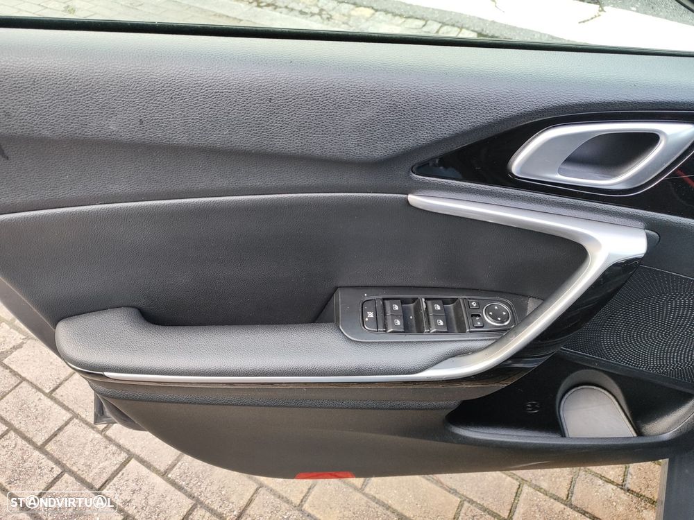Kia Ceed 1.6 CRDi MHEV Drive - 15