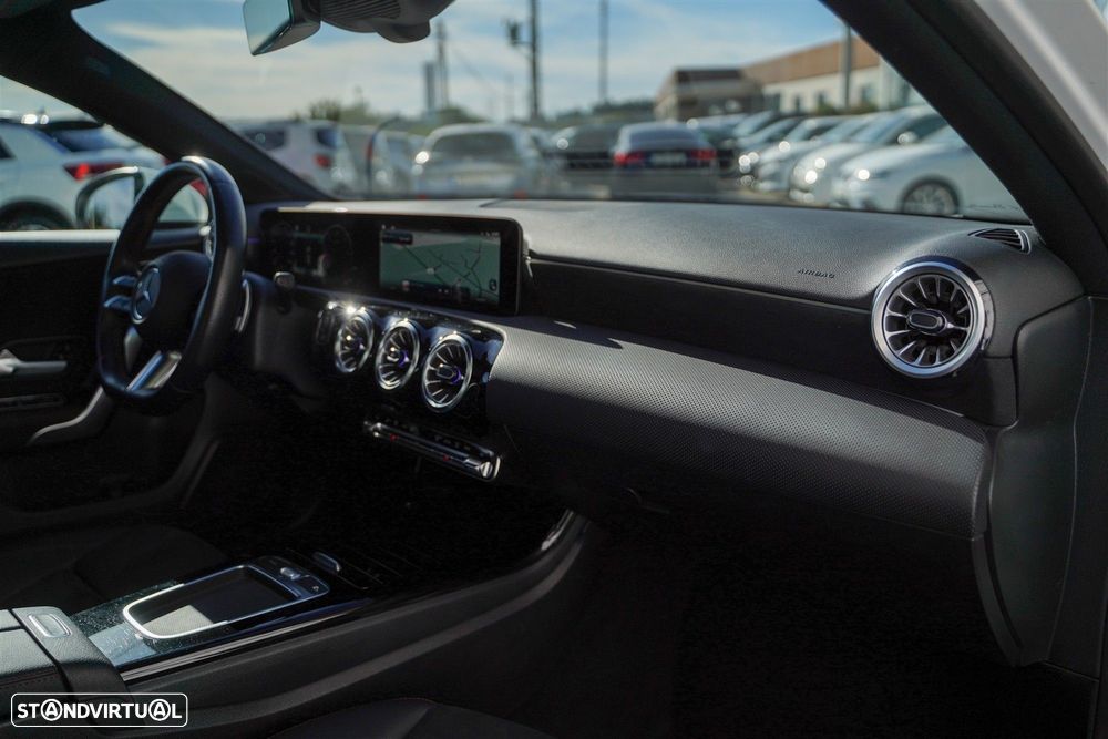 Mercedes-Benz A 180 d AMG Line Aut. - 42