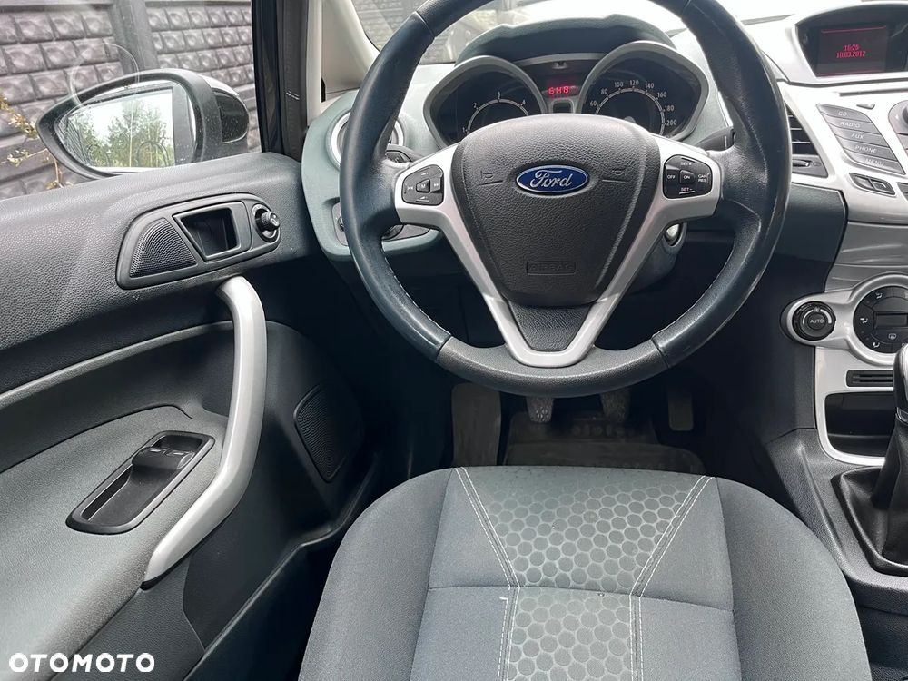 Ford Fiesta - 18