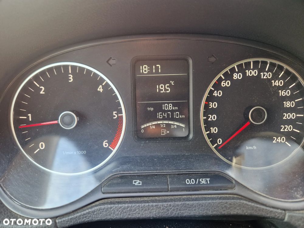 Volkswagen Polo 1.6 TDI Cross - 6
