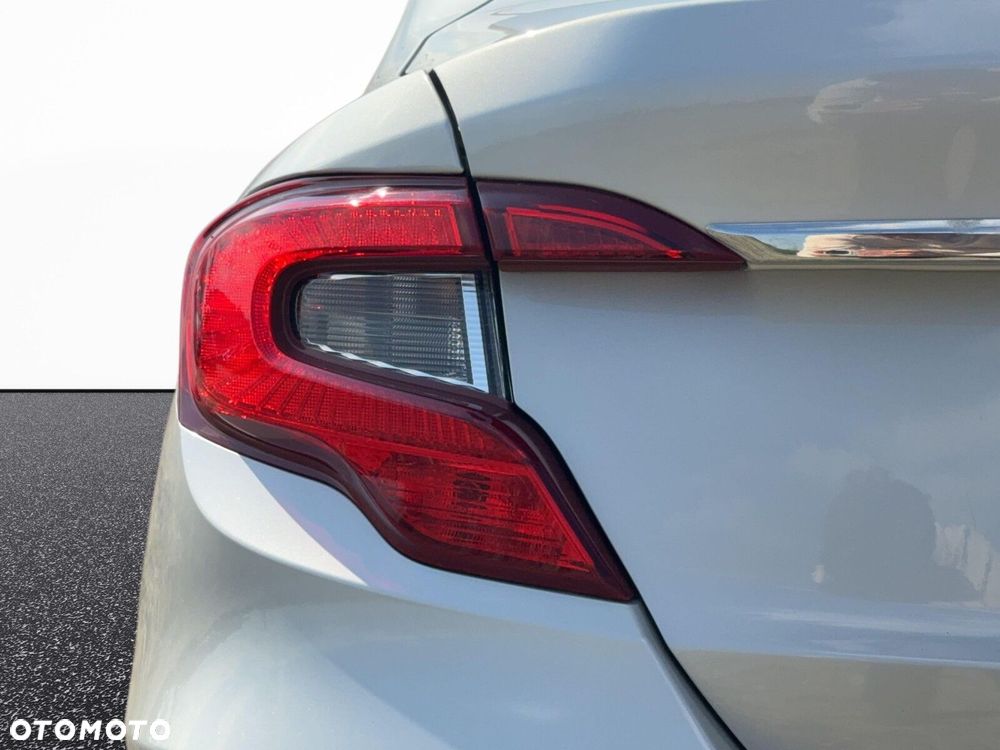 Fiat Tipo - 12