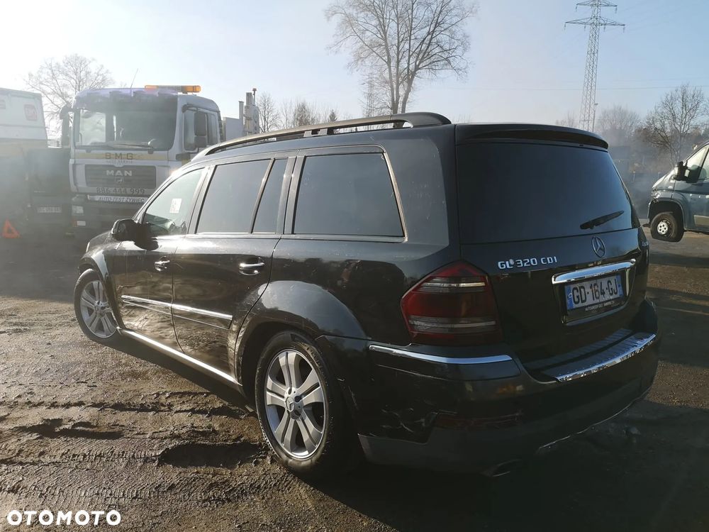 Mercedes-Benz GL 320 CDI 4Matic 7G-TRONIC - 2