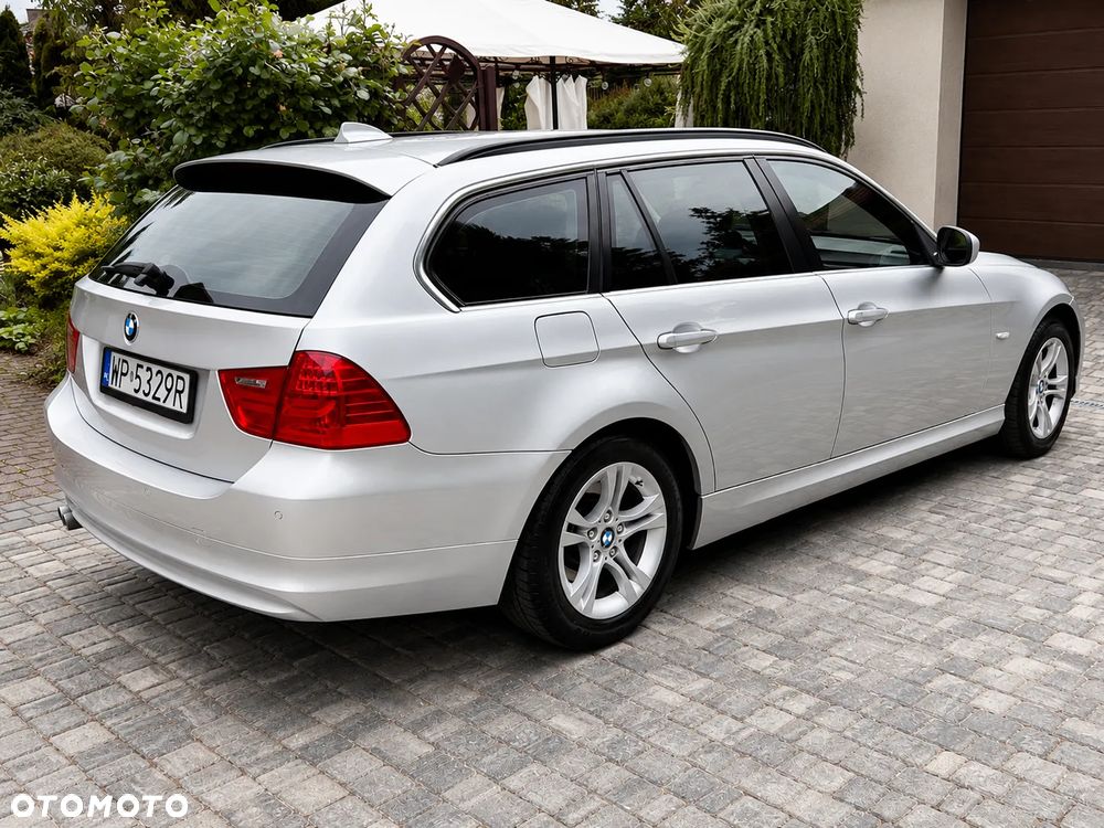 BMW Seria 3 318d Blue Performance - 11