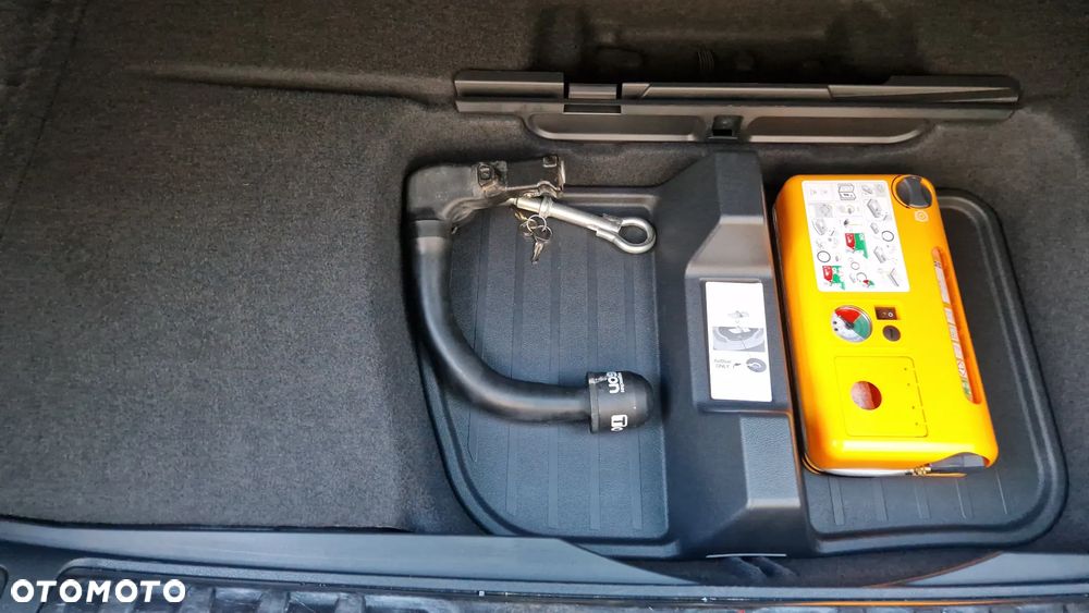 Peugeot 508 SW BlueHDi FAP 180 Automatik Stop&Start Allure - 36