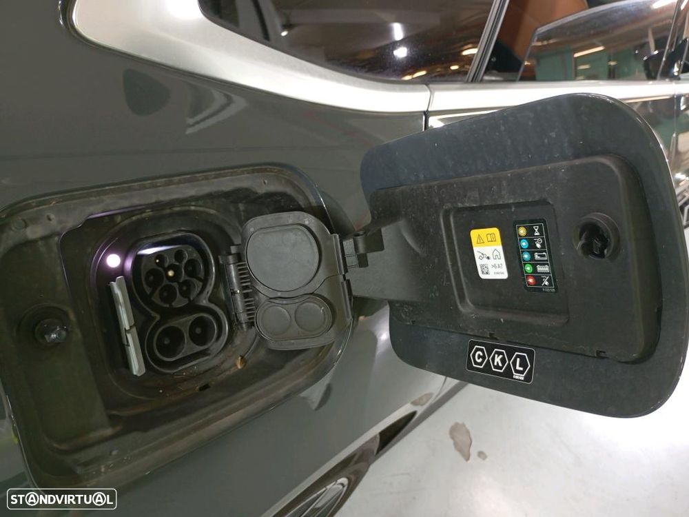 BMW i4 eDrive40 Desportiva M - 10