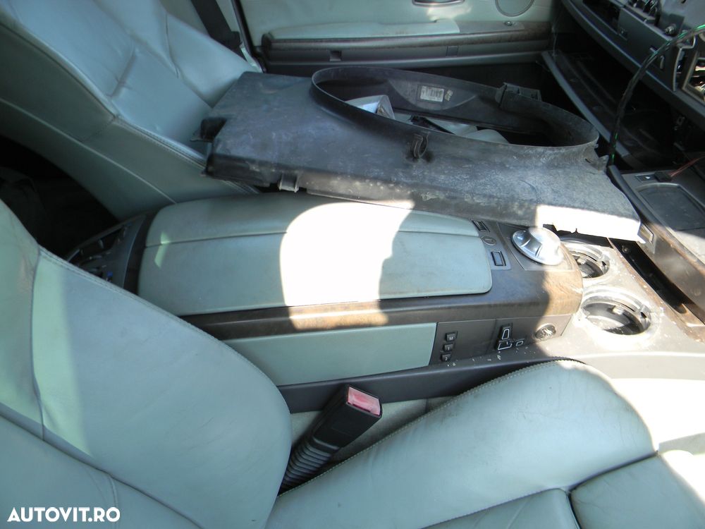 Dezmembrari  BMW 7 (E65, E66, E67)  2001  > 2009 730 d Motorina - 14
